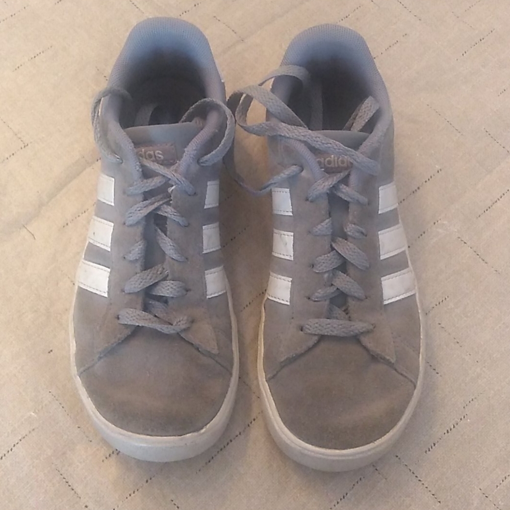 Adidas kids 2.5
